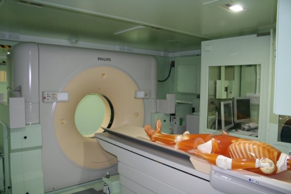 World’s First Fully Deployable CT Scanner on Display at DSEI 2013
