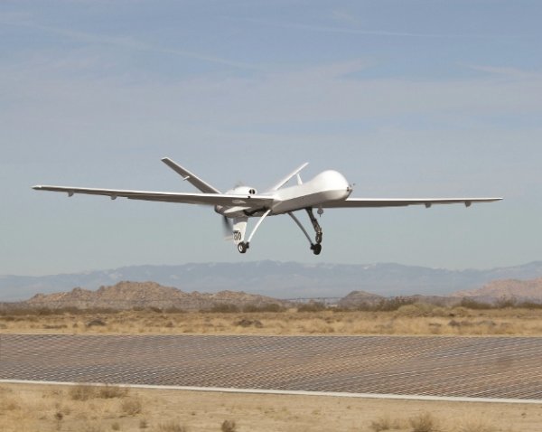 Modular UAV Landing Mat Shown At AUVSI